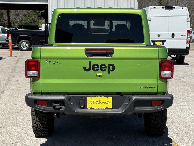 new 2025 Jeep Gladiator car, priced at $39,649