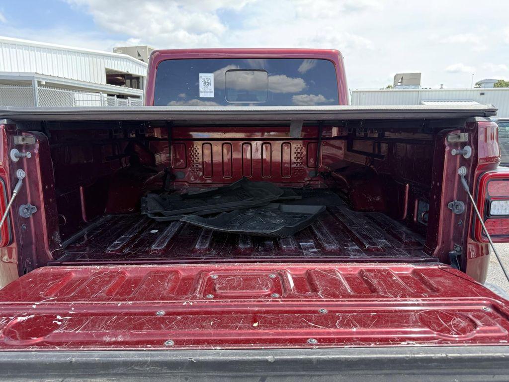 used 2021 Jeep Gladiator car, priced at $27,500
