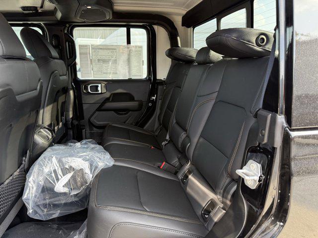new 2025 Jeep Gladiator car, priced at $38,348