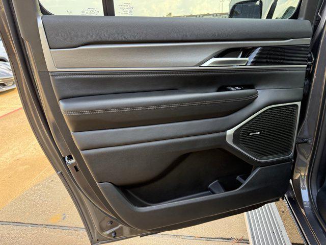 new 2025 Jeep Wagoneer L car, priced at $77,500