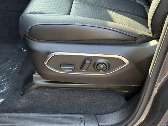 new 2025 Jeep Wagoneer L car, priced at $77,500