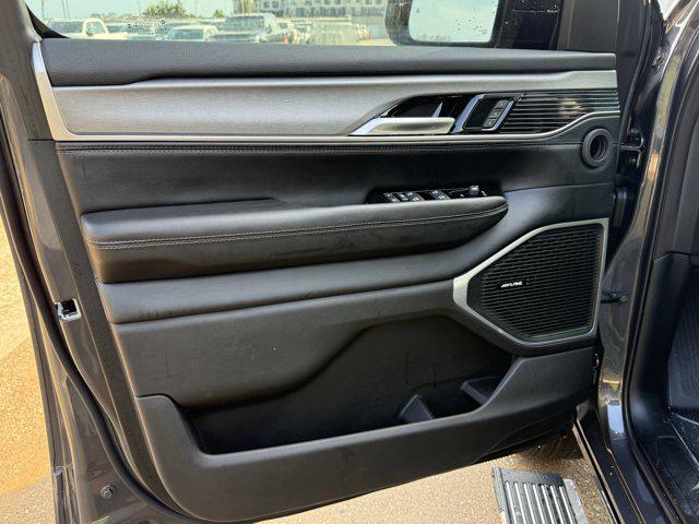 new 2025 Jeep Wagoneer L car, priced at $77,500