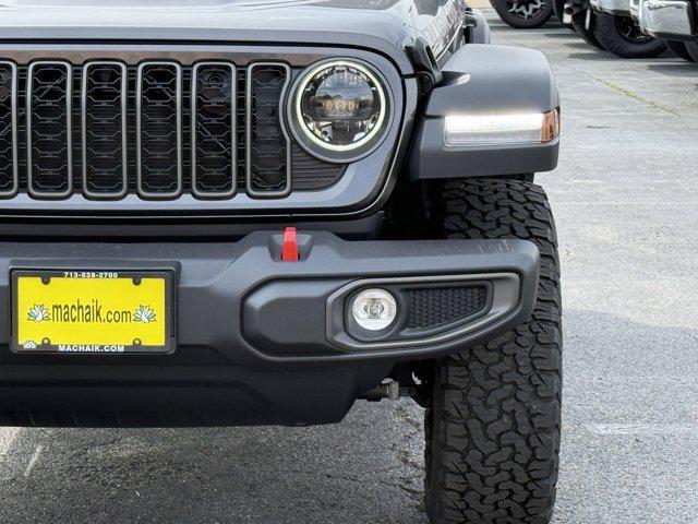 new 2025 Jeep Wrangler car, priced at $49,074