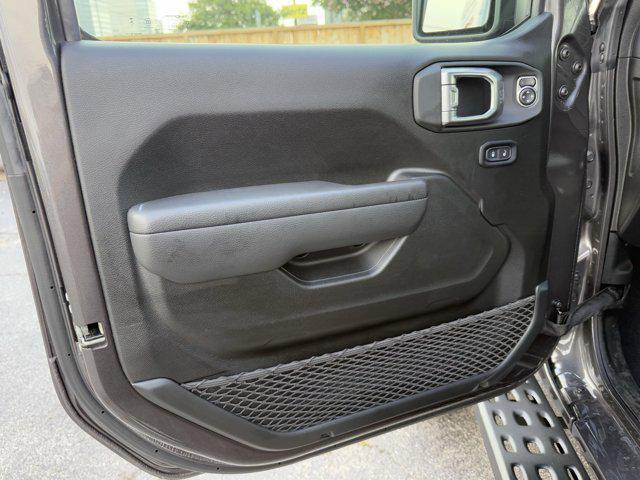 new 2025 Jeep Wrangler car, priced at $51,616