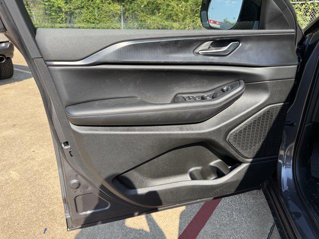 new 2025 Jeep Grand Cherokee L car, priced at $40,380
