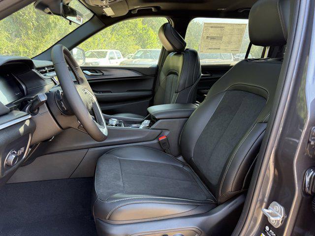 new 2025 Jeep Grand Cherokee L car, priced at $40,380