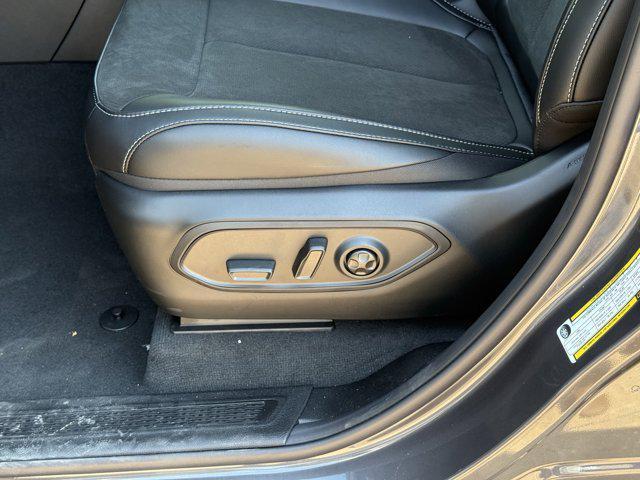 new 2025 Jeep Grand Cherokee L car, priced at $40,380