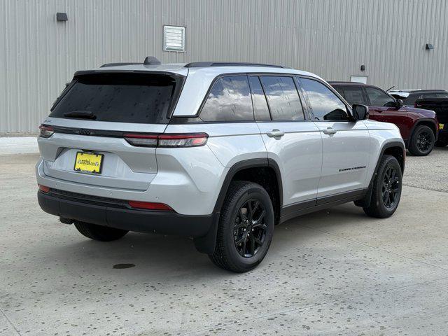new 2025 Jeep Grand Cherokee car, priced at $35,905