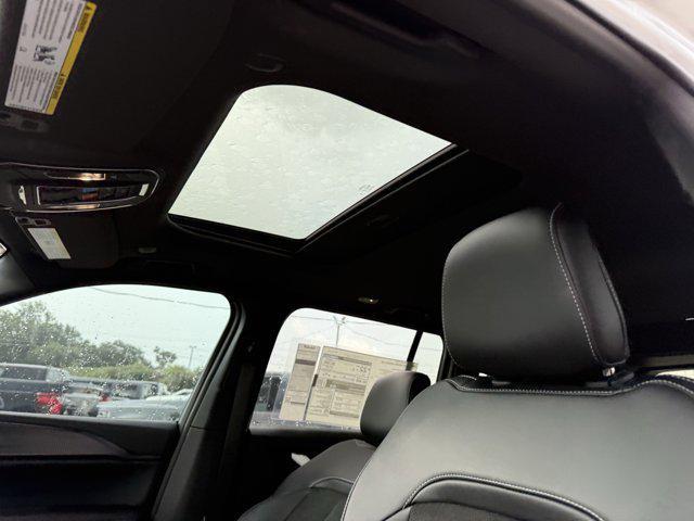 new 2025 Jeep Grand Cherokee car, priced at $35,905