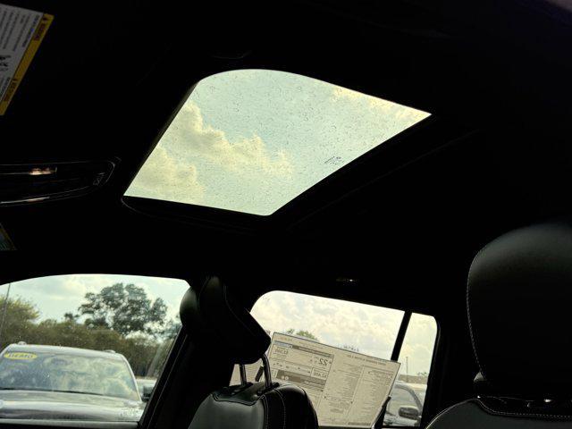 new 2025 Jeep Grand Cherokee car, priced at $40,630