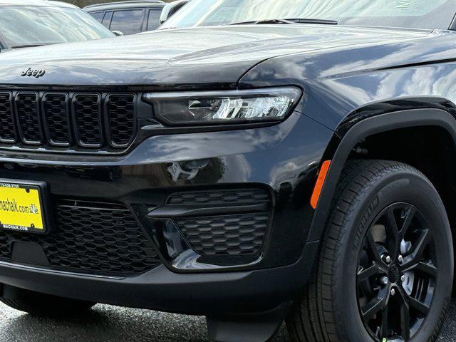 new 2025 Jeep Grand Cherokee car, priced at $40,630