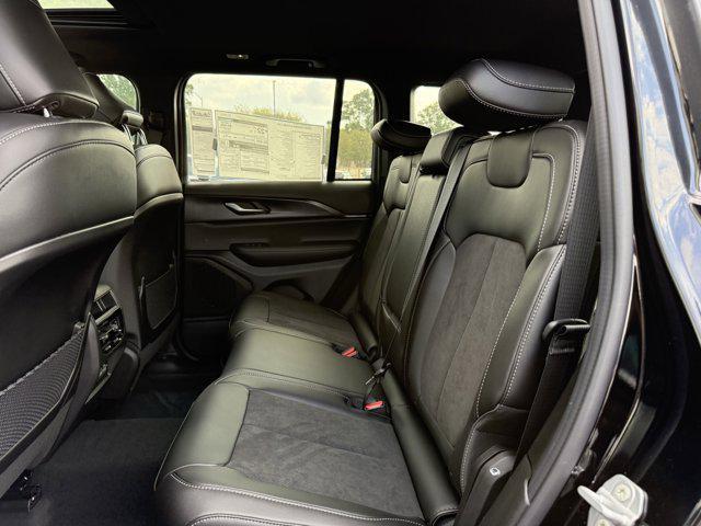 new 2025 Jeep Grand Cherokee car, priced at $40,630