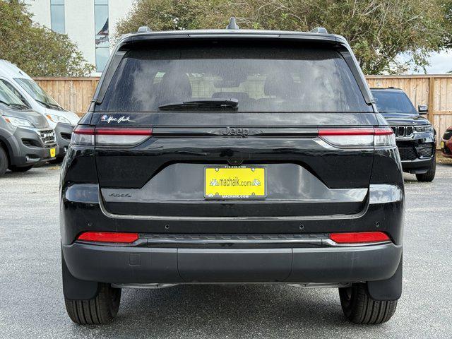 new 2025 Jeep Grand Cherokee car, priced at $40,630