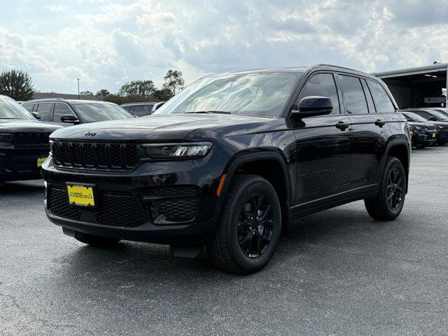 new 2025 Jeep Grand Cherokee car, priced at $40,630