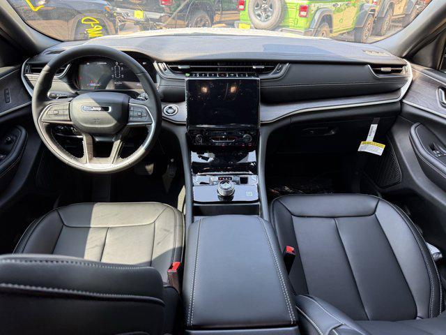 new 2025 Jeep Grand Cherokee L car, priced at $42,374