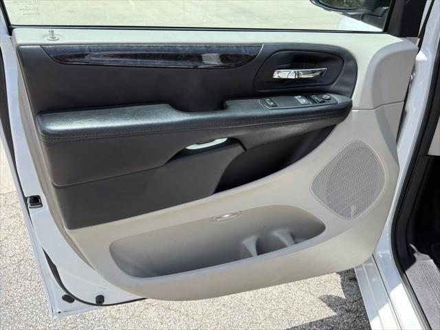 used 2014 Dodge Grand Caravan car