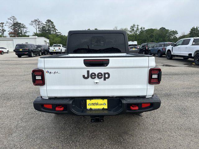 new 2024 Jeep Gladiator car, priced at $44,160