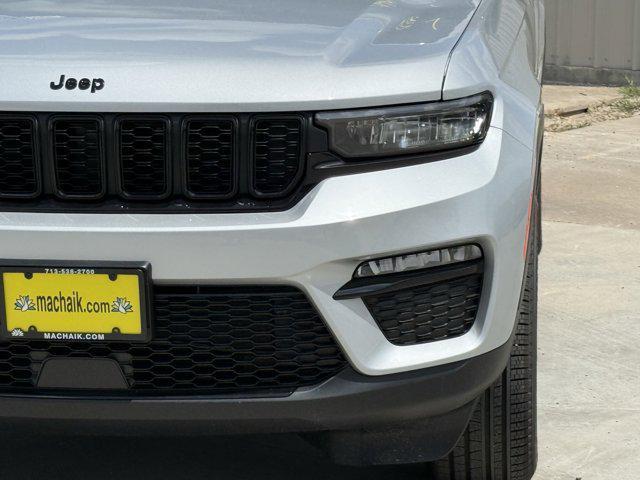 new 2025 Jeep Grand Cherokee car, priced at $39,378