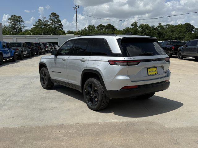 new 2025 Jeep Grand Cherokee car, priced at $39,378
