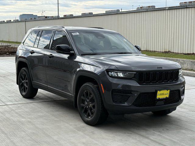 new 2025 Jeep Grand Cherokee car, priced at $35,235