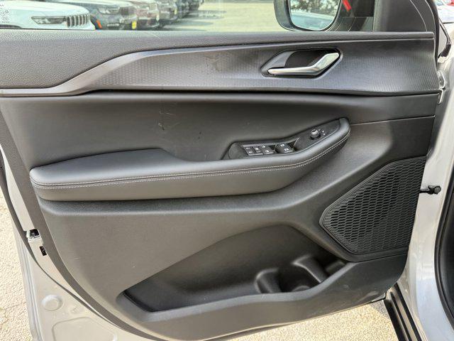 new 2025 Jeep Grand Cherokee car, priced at $36,134