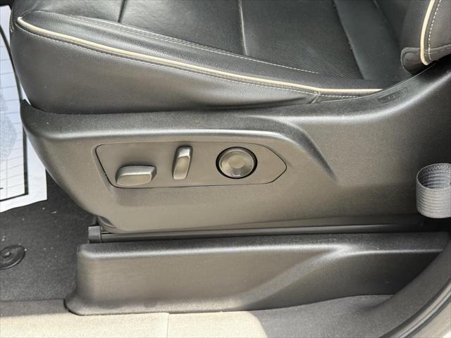used 2021 GMC Yukon car, priced at $38,000