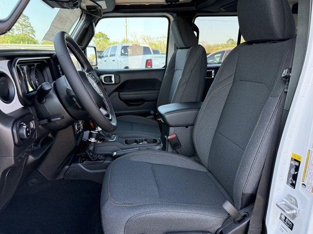 new 2025 Jeep Gladiator car, priced at $34,165