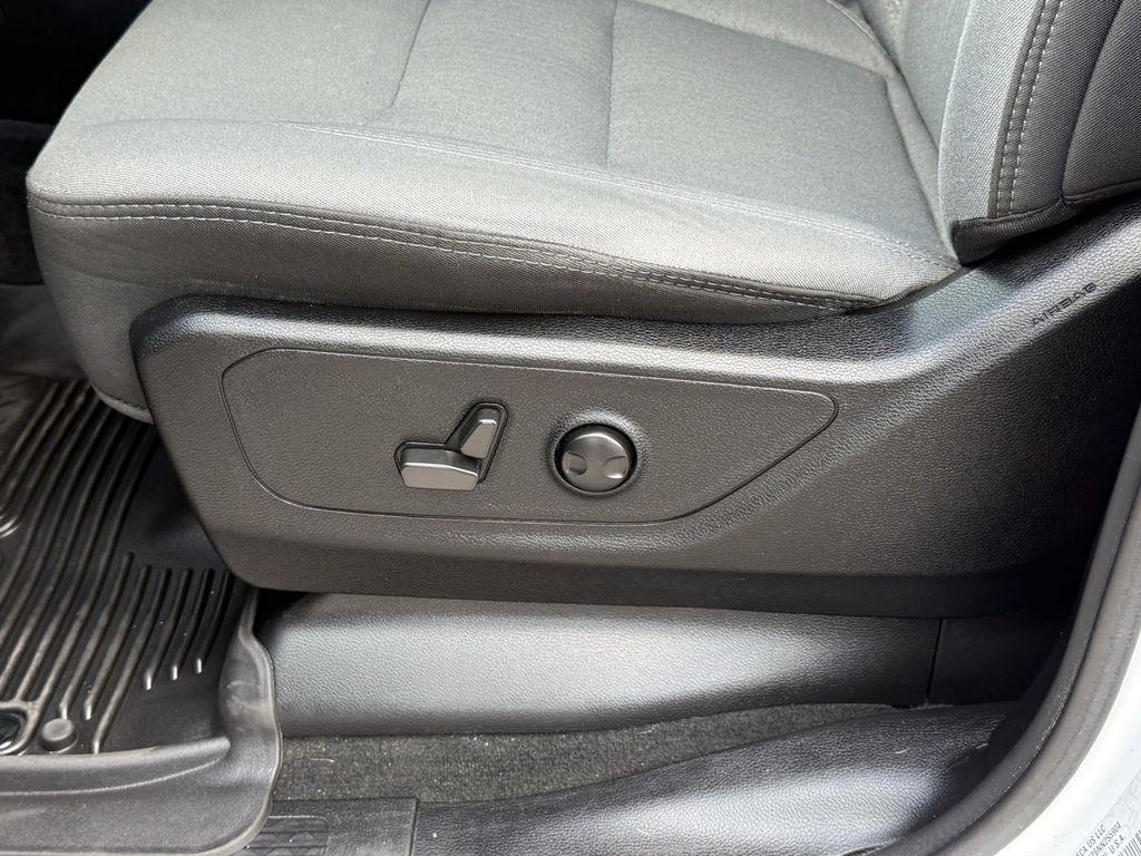 used 2022 Ram 1500 Classic car, priced at $33,500