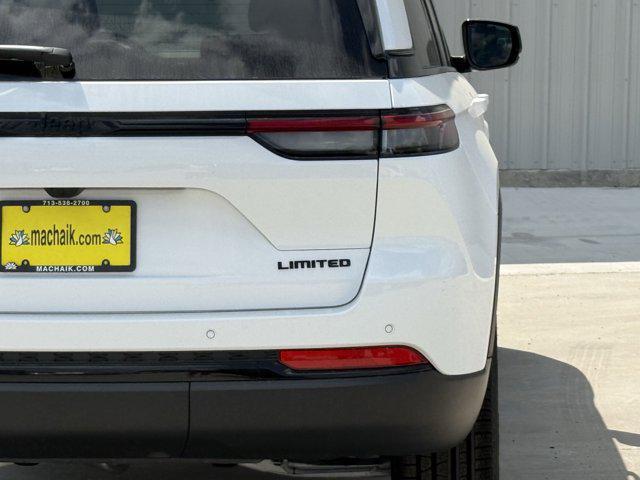new 2025 Jeep Grand Cherokee car, priced at $43,105