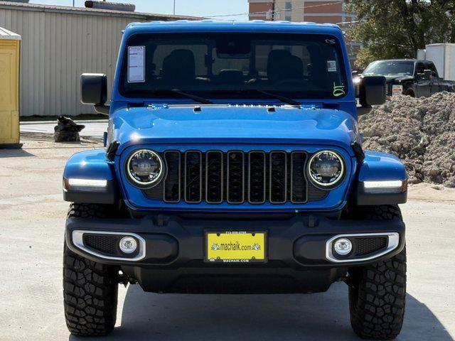 new 2025 Jeep Gladiator car, priced at $45,610
