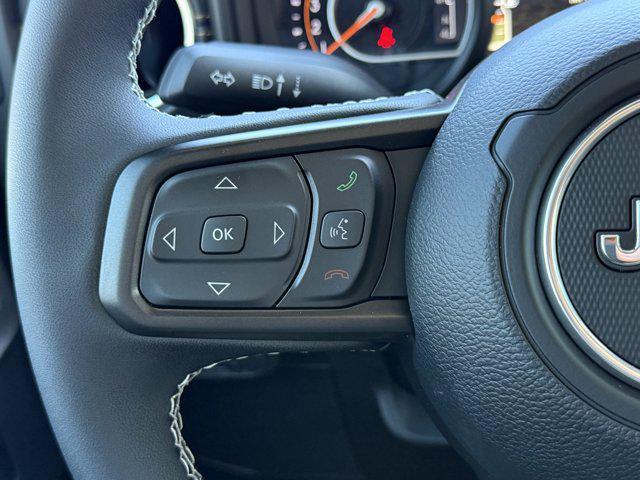 new 2025 Jeep Gladiator car, priced at $45,610