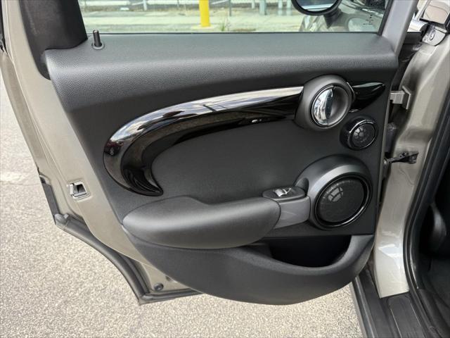 used 2021 MINI Hardtop car, priced at $23,000