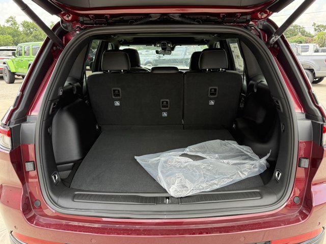 new 2025 Jeep Grand Cherokee car, priced at $35,905