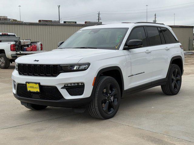 new 2025 Jeep Grand Cherokee car, priced at $37,773