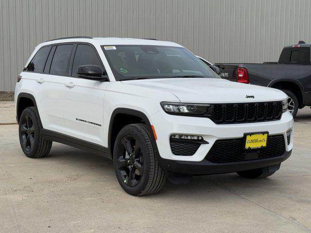 new 2025 Jeep Grand Cherokee car, priced at $37,773