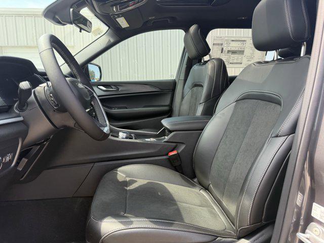new 2025 Jeep Grand Cherokee L car, priced at $37,127