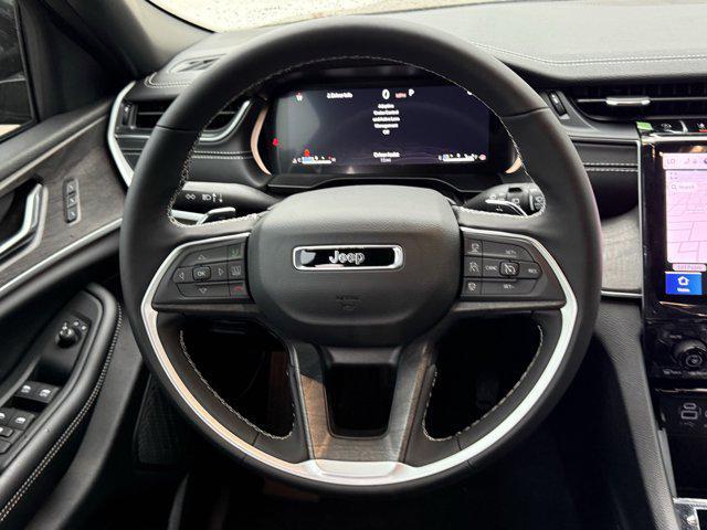 new 2025 Jeep Grand Cherokee car, priced at $39,097