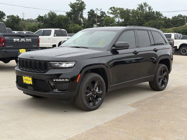 new 2025 Jeep Grand Cherokee car, priced at $39,097