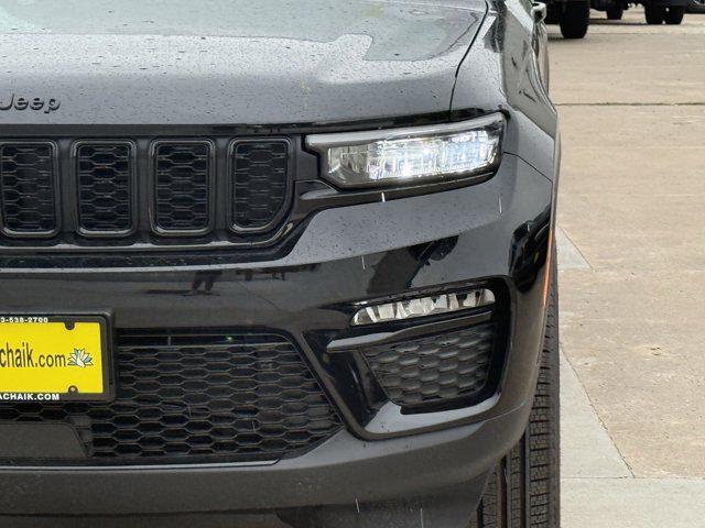 new 2025 Jeep Grand Cherokee car, priced at $39,097