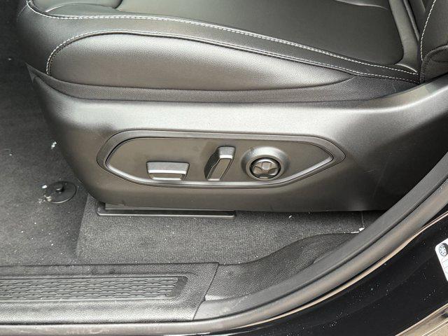 new 2025 Jeep Grand Cherokee car, priced at $39,097
