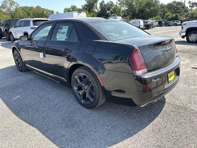 new 2023 Chrysler 300 car, priced at $29,271