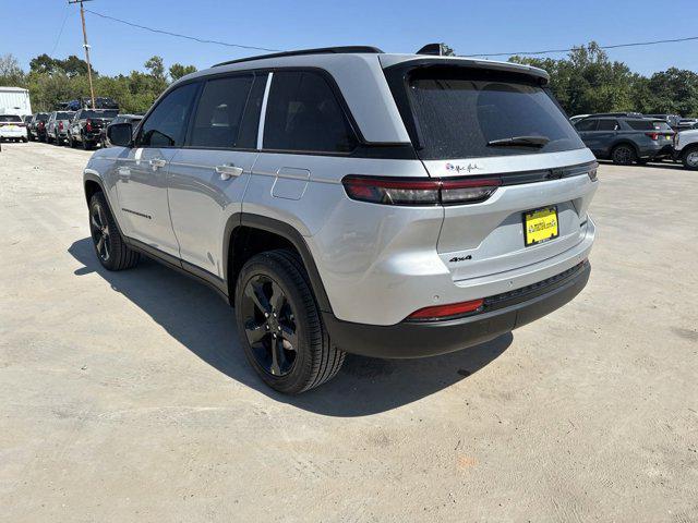 new 2025 Jeep Grand Cherokee car, priced at $45,666