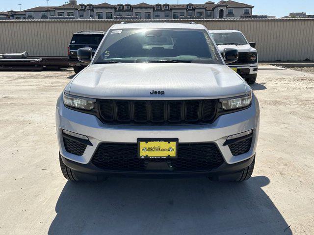 new 2025 Jeep Grand Cherokee car, priced at $45,666