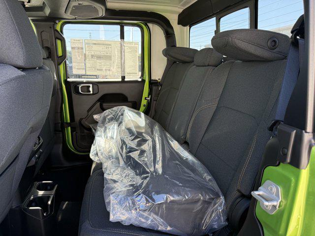 new 2025 Jeep Gladiator car, priced at $38,408