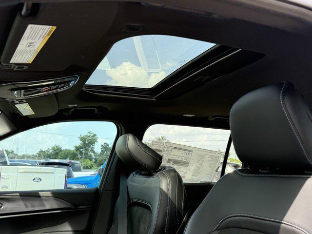 new 2025 Jeep Grand Cherokee L car, priced at $37,985
