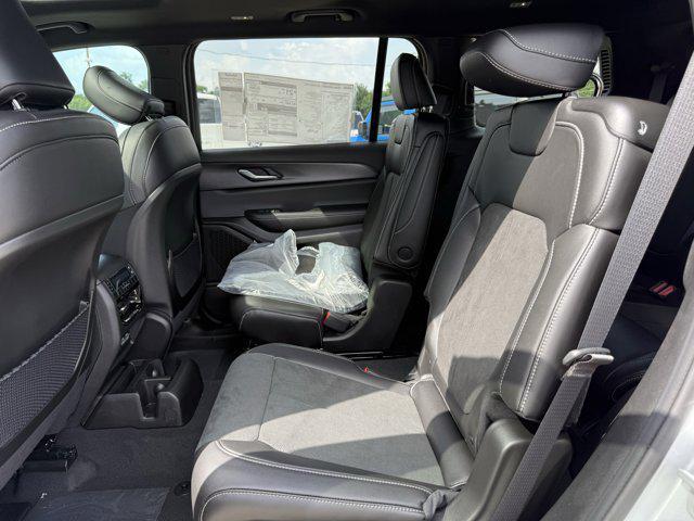 new 2025 Jeep Grand Cherokee L car, priced at $37,985
