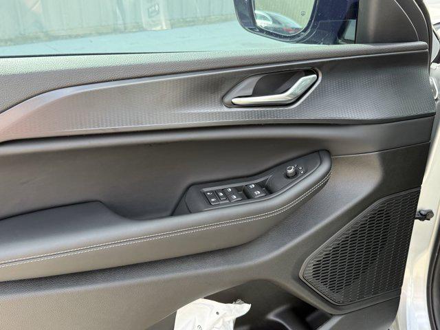 new 2025 Jeep Grand Cherokee L car, priced at $37,985