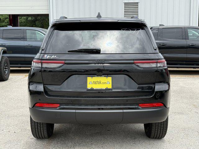 new 2025 Jeep Grand Cherokee car, priced at $35,535
