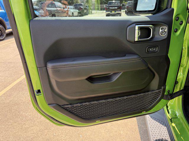 new 2025 Jeep Gladiator car, priced at $41,721
