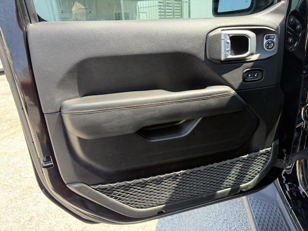 used 2023 Jeep Gladiator car, priced at $33,500